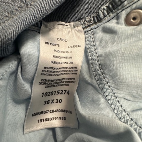 Men's Lee Extreme Motion Athletic Fit Tapered Leg 38x30 Medium Wash Jeans - Picture 2 of 8